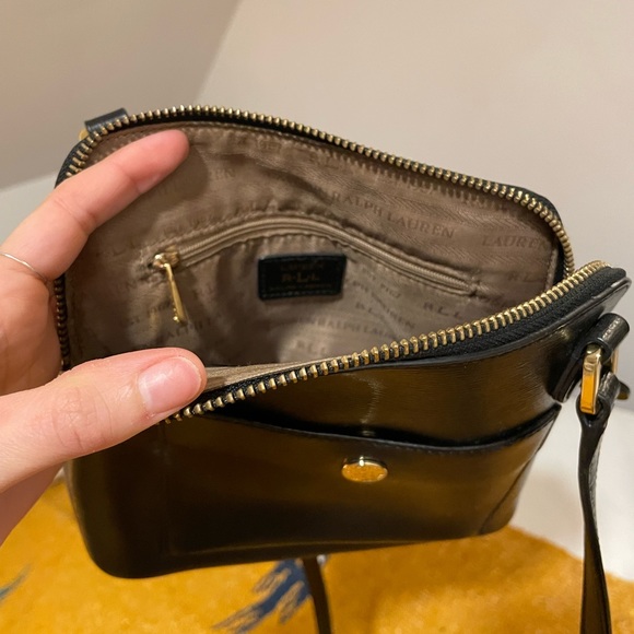 Ralph Lauren Leather Cross Body Bag - Picture 11 of 12